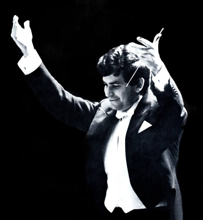 Jiří Bělohlávek conducting the FOK orchestra