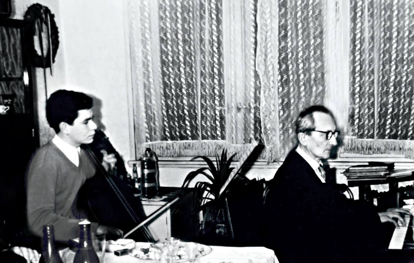 Domácí muzicírování: Jiří Bělohlávek, violoncello, JUDr. Jiří Bělohlávek, klavír