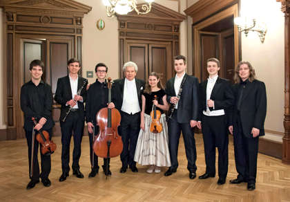 Winners of the Zahraj si s Českou filharmonií (Play with the Czech Philharmonic) competition in 2014