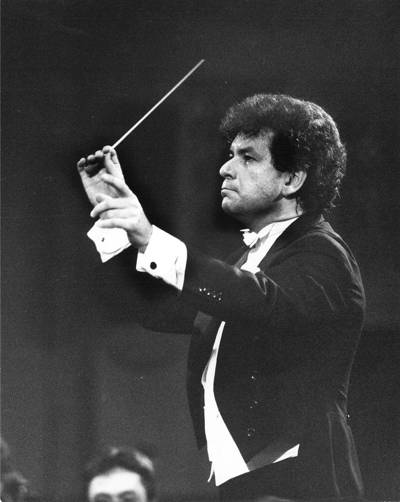 Jiří Bělohlávek conducting a concert at the Prague Spring in May 1990