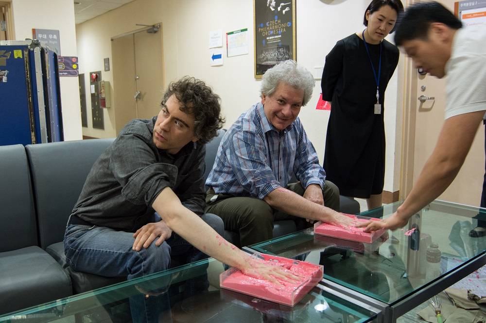 Paul Lewis a Jiří Bělohlávek na asijském turné – Seongnam, 2014
