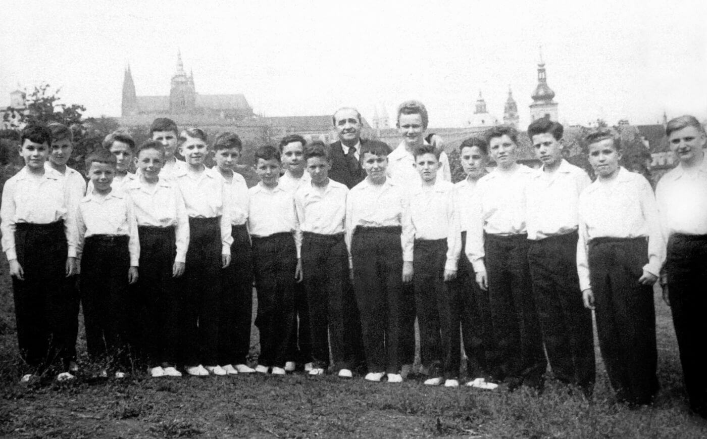 Prague Philharmonic Children’s Choir in 1956. Jiří Bělohlávek first from the left.