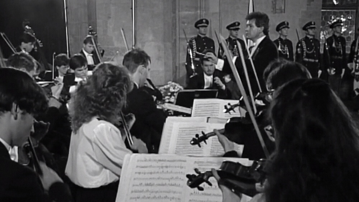 Concert of the PKF on 28 October 1994 in the Vladislav Hall of Prague Castle