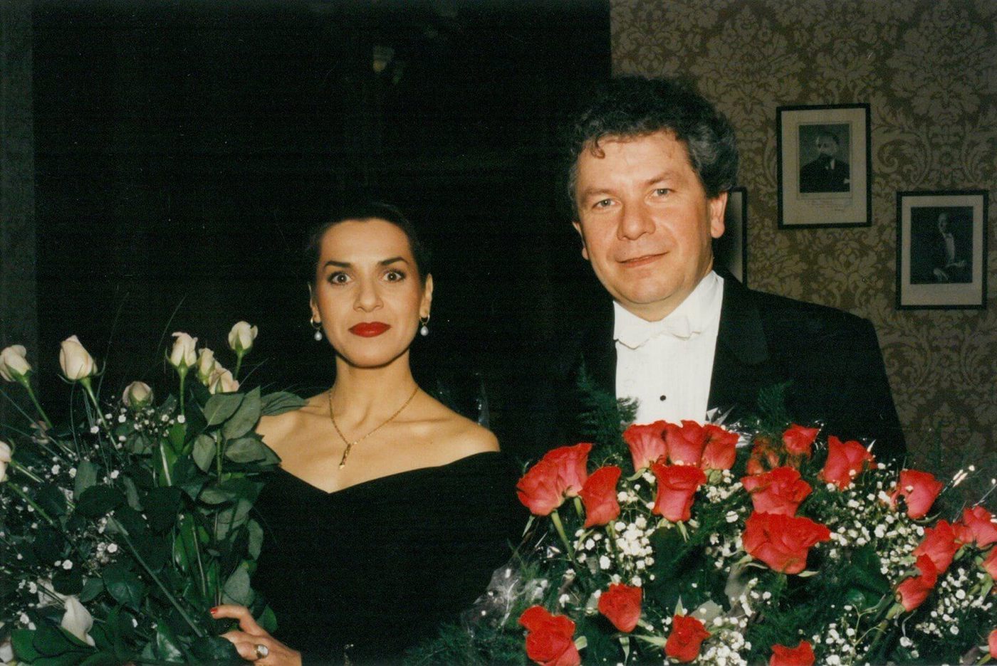 Dagmar Pecková a Jiří Bělohlávek po slavnostím koncertu ke 100. výročí České filharmonie v roce 1996