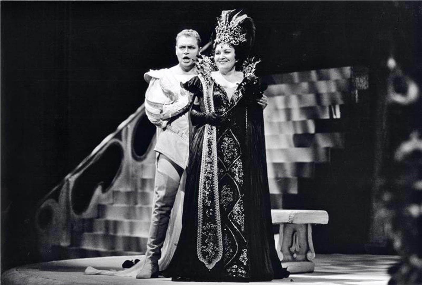 Rusalka 1998, Valentin Prolat (Prince), Eva Urbanová (Foreign Princess)